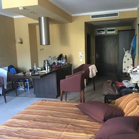 Elite Apartment 70 M2 Royal Beach * 阳光海滩